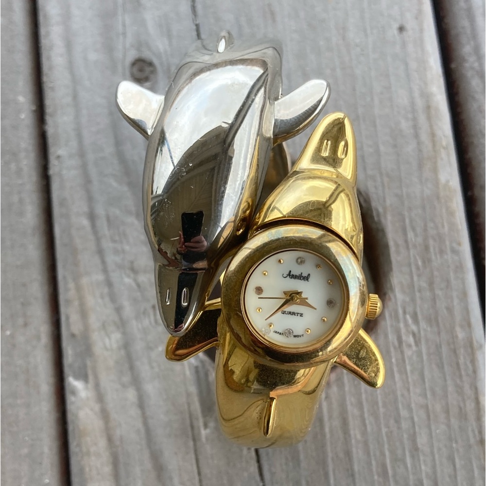 Dolphin bracelet watch